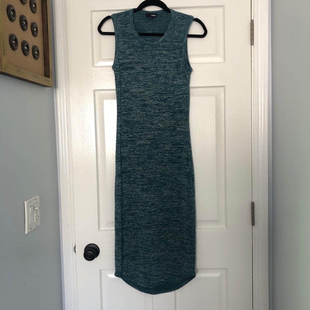 EUC Aritzia Wilfred Free Bruni Midi Bodycon Dress